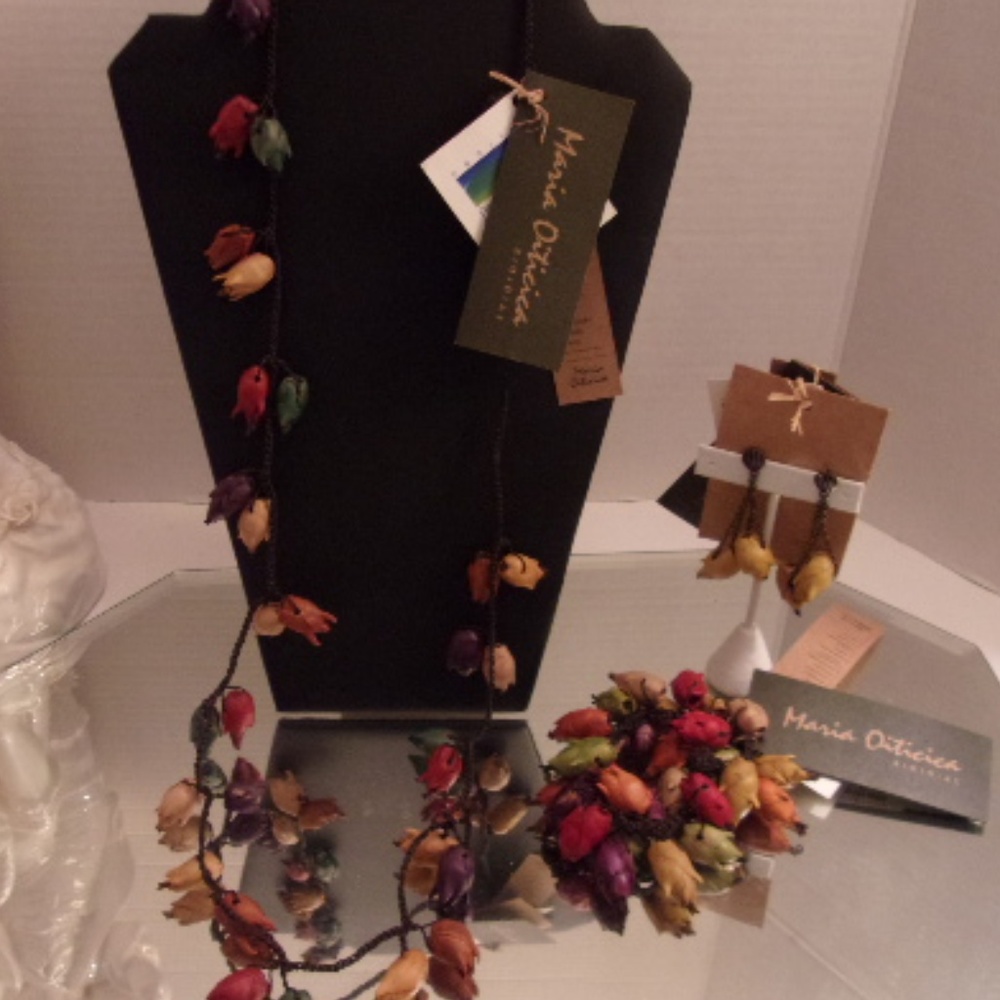 NWT MARIA OITICICA HAND MADE NECKLACE BRACELET & E